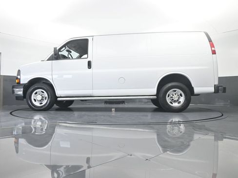 Used 2024 Chevrolet Express 2500 w/ Driver Convenience Package image 49