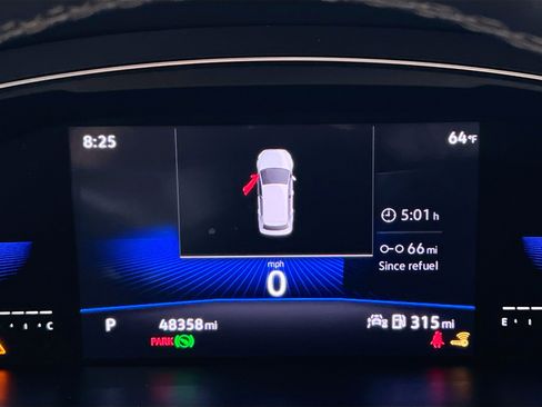 Used 2022 Volkswagen Tiguan SE image 23