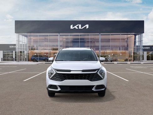 New 2025 Kia Sportage LX image 2