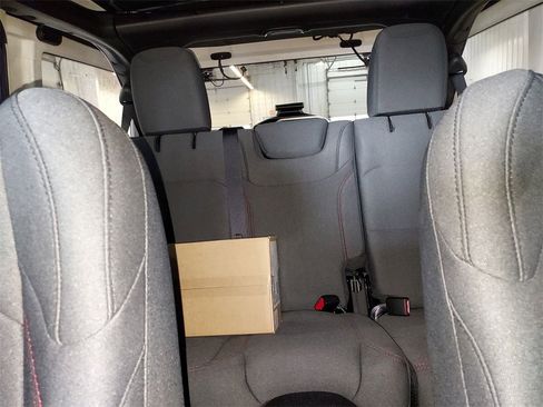 New 2026 Jeep Wrangler Unlimited Rubicon image 13