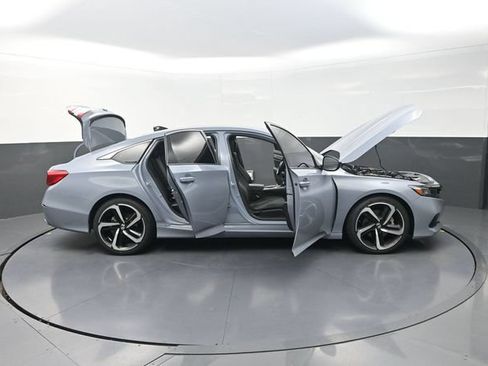 Used 2022 Honda Accord Sport image 36