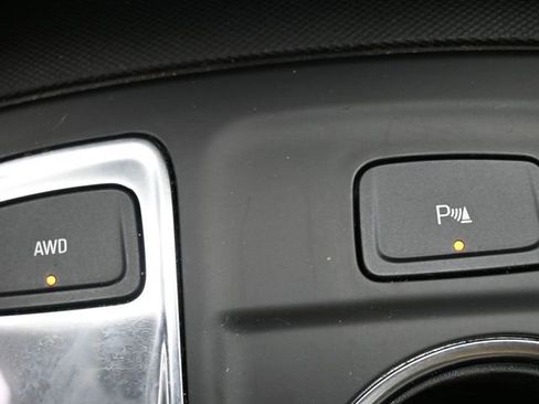 Used 2024 Chevrolet Equinox LT image 35