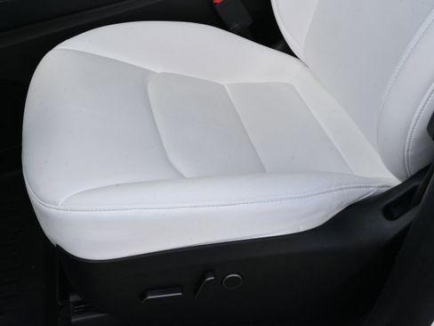 Used 2023 Tesla Model Y Long Range image 20