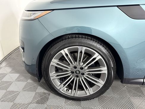 Used 2024 Land Rover Range Rover Sport SE AWD/4WD image 14