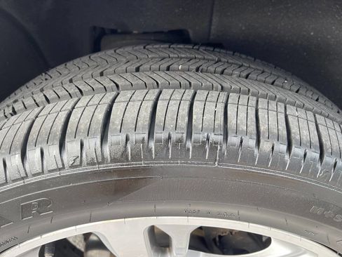 Used 2020 Cadillac Escalade Luxury image 14