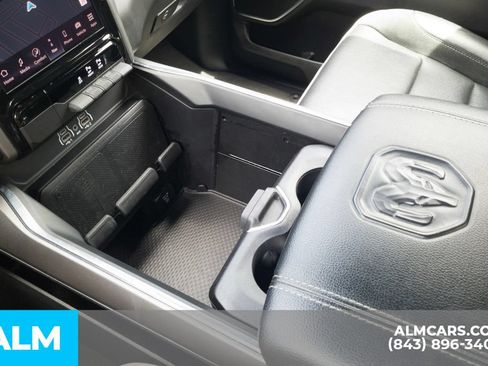 Used 2025 RAM 1500 Laramie AWD/4WD image 27