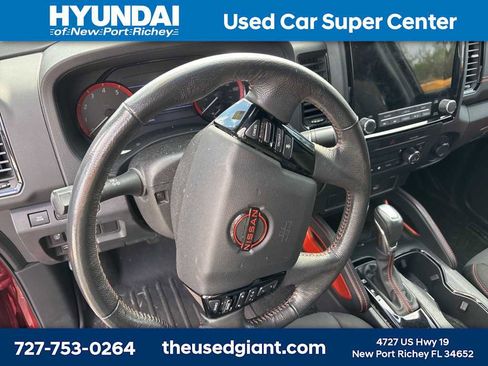 Used 2022 Nissan Frontier Pro-X w/ Technology Package image 12