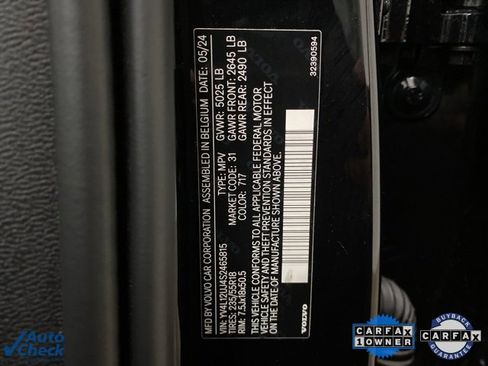 Used 2025 Volvo XC40 B5 Core image 86