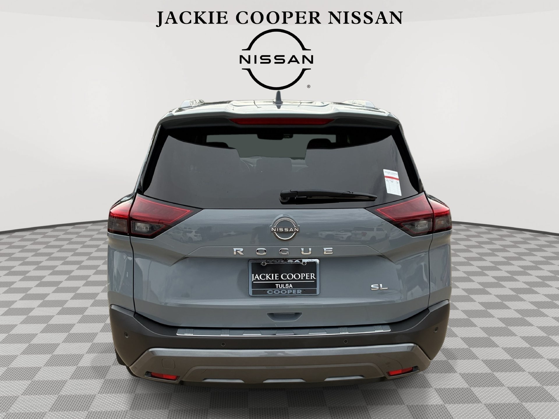 Used 2023 Nissan Rogue SL w/ SL Premium Package FWD image 6