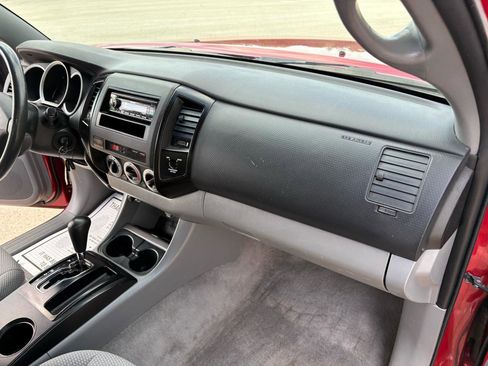 Used 2011 Toyota Tacoma 2WD Access Cab image 36