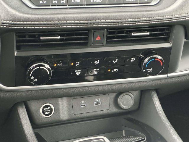 Used 2023 Nissan Rogue S AWD/4WD image 18
