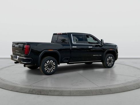 New 2026 GMC Sierra 2500 Denali Ultimate AWD/4WD image 8