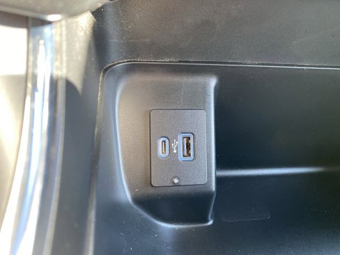 Used 2023 Ford F150 XLT image 23