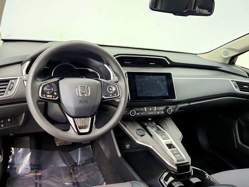 Used 2018 Honda Clarity Plug-In Hybrid image 12