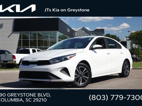 Used 2023 Kia Forte LXS w/ LXS Technology Package FWD image 1
