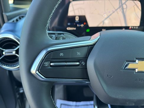 New 2026 Chevrolet Equinox EV LT image 21