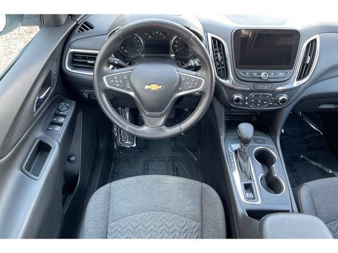 Used 2022 Chevrolet Equinox LT FWD image 16
