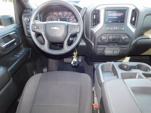 Used 2023 Chevrolet Silverado 2500 Custom image 19