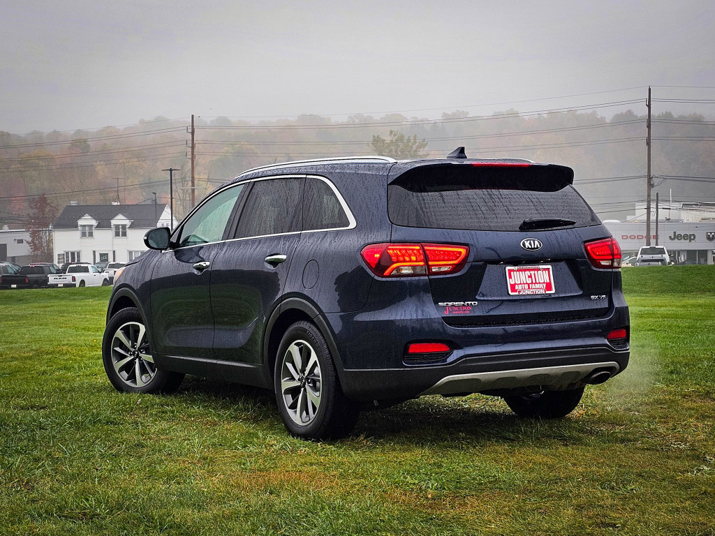 Used 2019 Kia Sorento EX w/ EX Touring Package FWD image 5