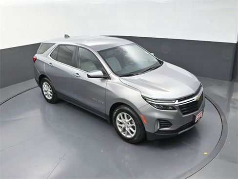 Used 2023 Chevrolet Equinox LT image 19