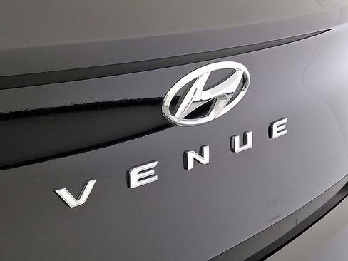 New 2026 Hyundai Venue SE image 21