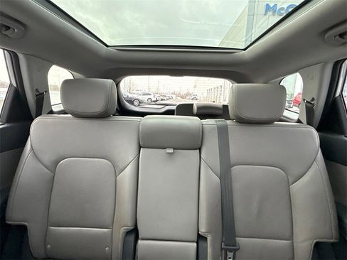 Used 2017 Hyundai Santa Fe SE w/ SE Ultimate Tech Package 03 image 18