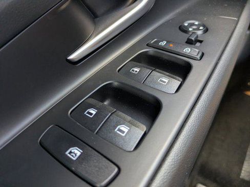 New 2026 Hyundai Elantra SE image 16