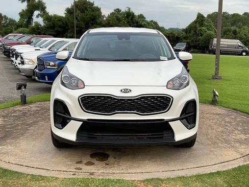 Used 2021 Kia Sportage LX FWD image 2