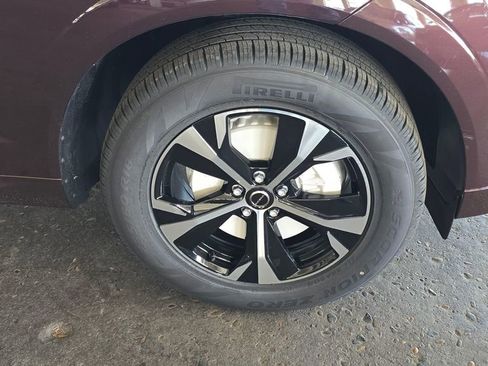 New 2026 Volvo XC60 B5 Core w/ Climate Package image 9