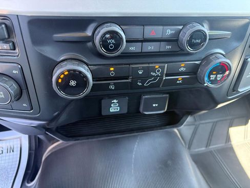 Used 2025 Ford F250 XLT AWD/4WD image 28