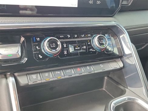 Used 2024 GMC Sierra 2500 Denali w/ Denali Reserve Package image 70