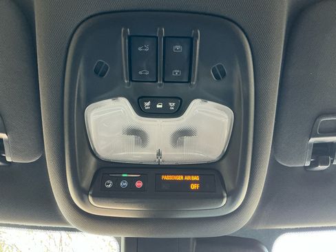 Used 2021 Chevrolet TrailBlazer RS w/ Sun and Liftgate Package FWD image 29