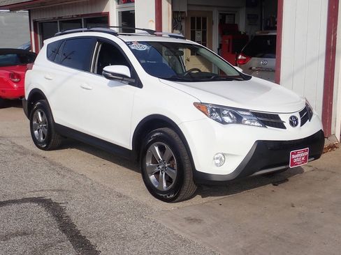 Used 2015 Toyota RAV4 XLE AWD/4WD image 20
