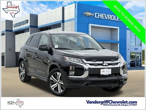 Used 2025 Mitsubishi Outlander Sport ES AWD/4WD image 1