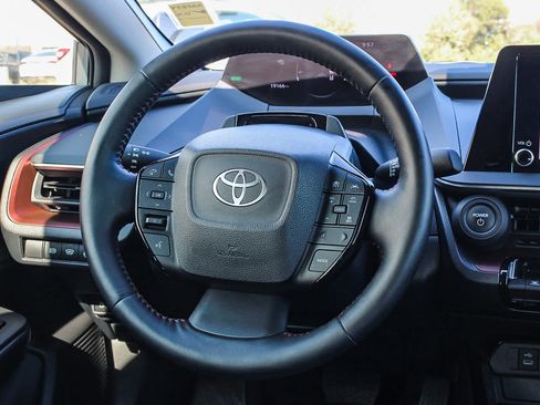 Used 2024 Toyota Prius Prime FWD image 15