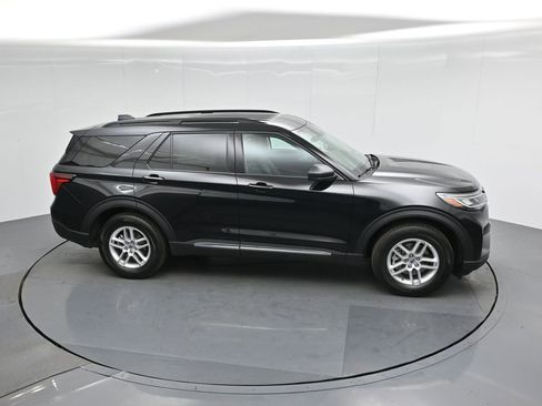 New 2025 Ford Explorer Active image 55