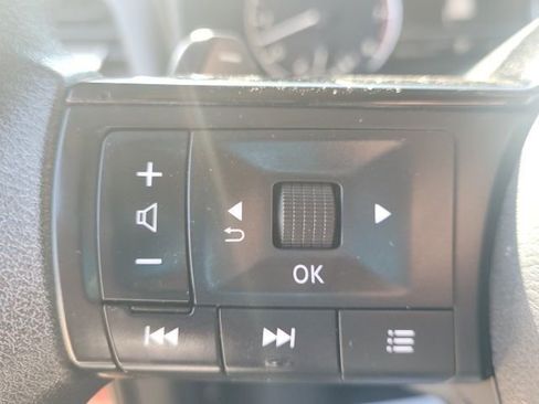 Certified 2023 Nissan Rogue SV FWD image 13