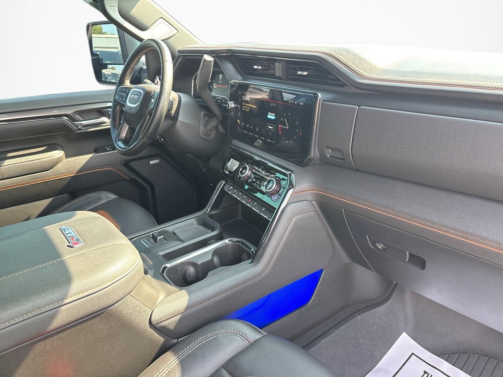 Used 2024 GMC Sierra 2500 AT4 w/ AT4 Premium Plus Package AWD/4WD image 15