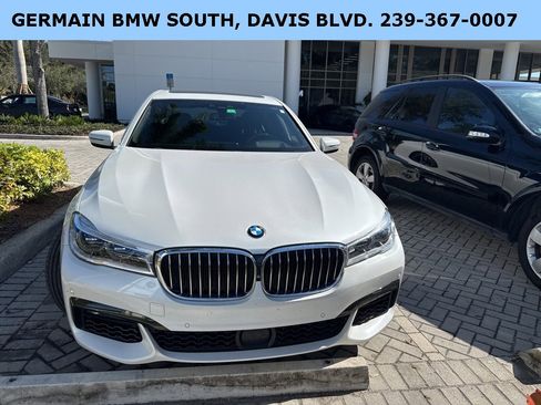 Used 2019 BMW 750i w/ Executive Package image 13