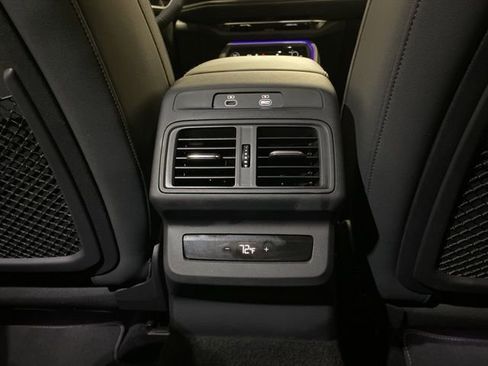 Used 2025 Audi Q5 Premium w/ Convenience Package image 70