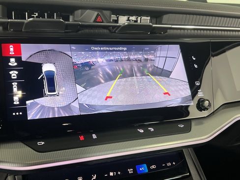 Used 2024 Jeep Wagoneer Launch Edition image 15