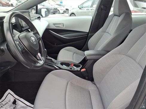 Certified 2023 Toyota Corolla SE image 3