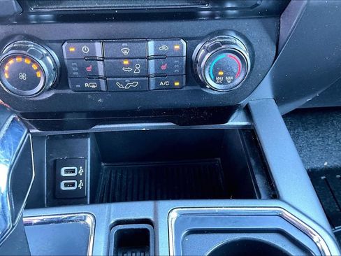 Used 2017 Ford F150 XLT w/ Equipment Group 302A Luxury AWD/4WD image 36