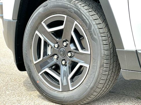 New 2026 Jeep Cherokee Limited AWD/4WD image 11