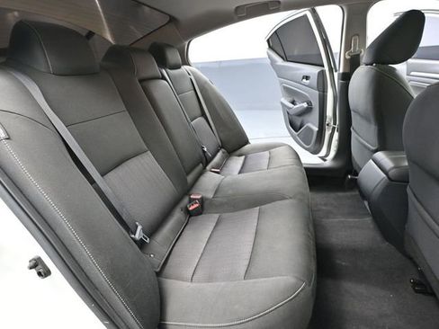 Used 2021 Nissan Altima 2.5 SV w/ SV Premium Package image 43