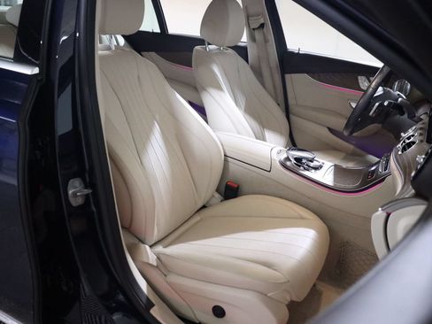 Certified 2018 Mercedes-Benz E 400 4MATIC Sedan image 61