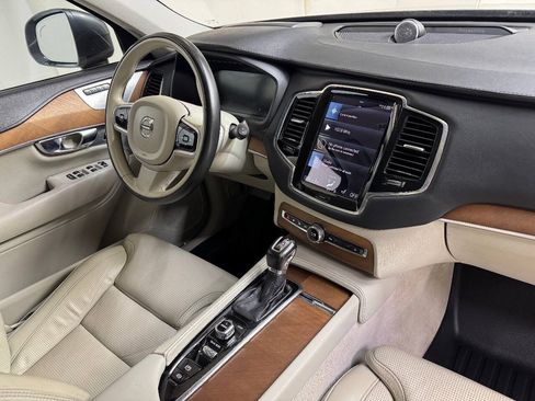 Used 2016 Volvo XC90 T6 Inscription w/ Vision Package AWD/4WD image 40