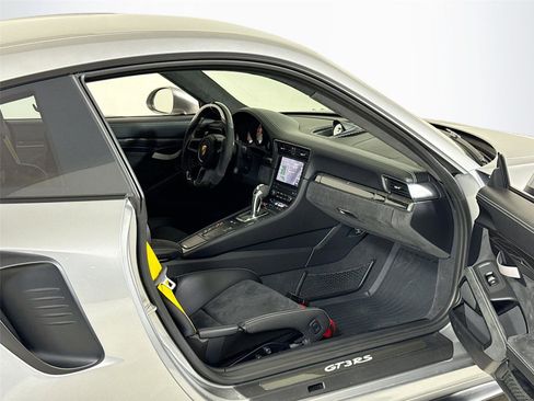 Used 2019 Porsche 911 GT3 RS image 26