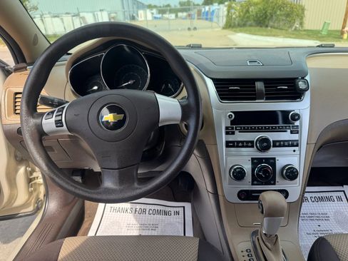 Used 2011 Chevrolet Malibu LS image 13