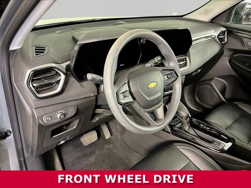 Used 2024 Chevrolet TrailBlazer LS FWD image 14
